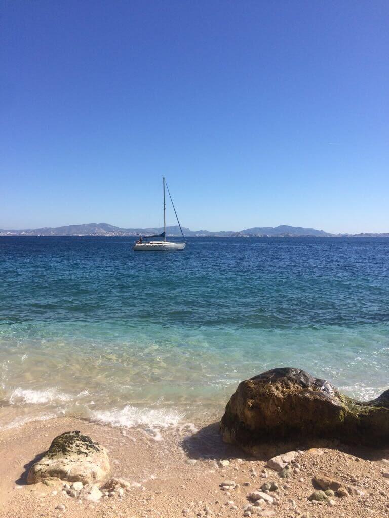 Plage secrète de la Côte Bleue